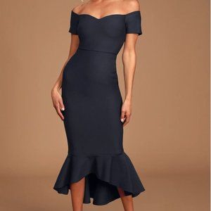 Lulu's midnight blue off-the-shoulder midi dress